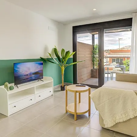 Oasis By Aloha Bay Apartman